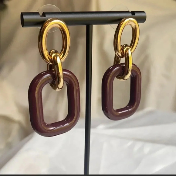 Burgundy Gold Link Earrings - Picture 2 of 3